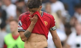 B费失点曼联1-1两轮不胜！阿莫林和球员皆有责，只靠买人无法复兴