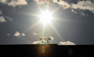 马特塔点球重罚引发争议：裁判专家与前球员的观点对决