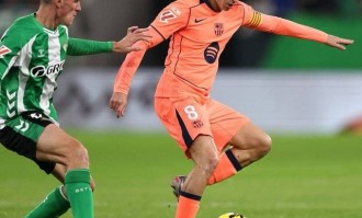 连进五球！巴萨5-3翻盘，悍将戴帽，西甲狂飙6连胜，稳住头名位置