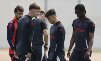 贝克汉姆罕见发飙！怒斥曼联球员：你们不配穿红魔战袍！