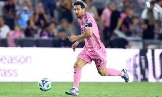 梅西复出就是全场最佳！半场1进球1助攻！带队赢球！