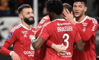 法甲：朗斯VS布雷斯特 全方位足球预测比分